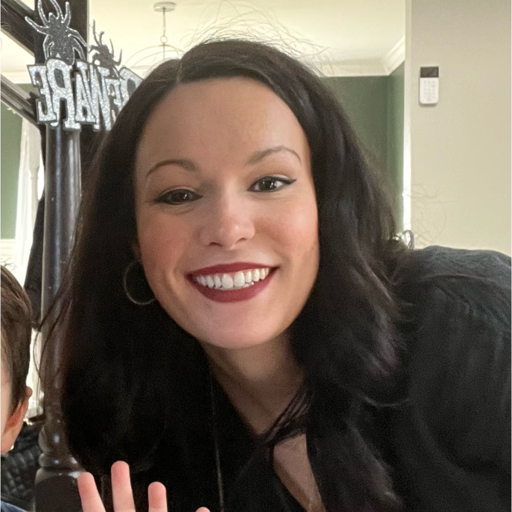 Meet your Posher, Leah